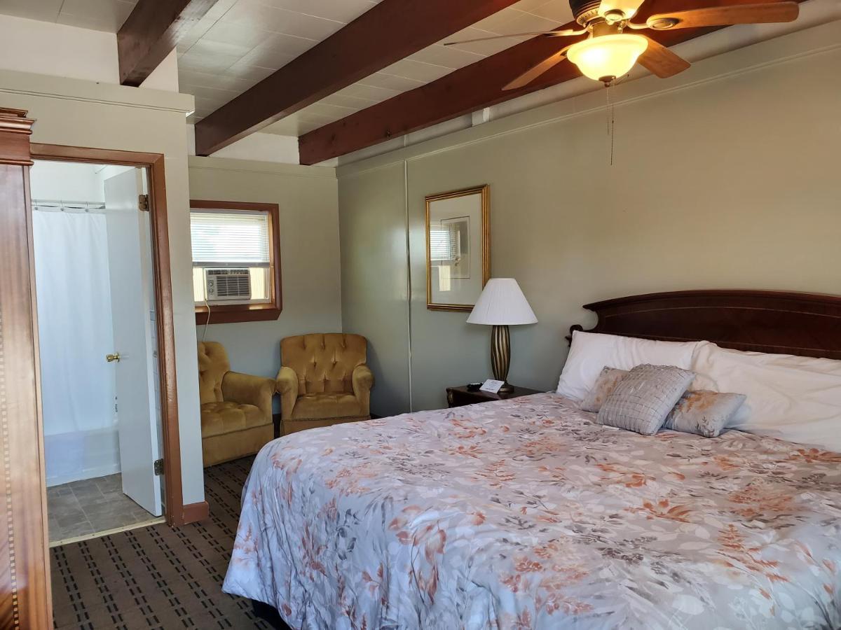 Golden Gate Lodging Платтсбург Экстерьер фото